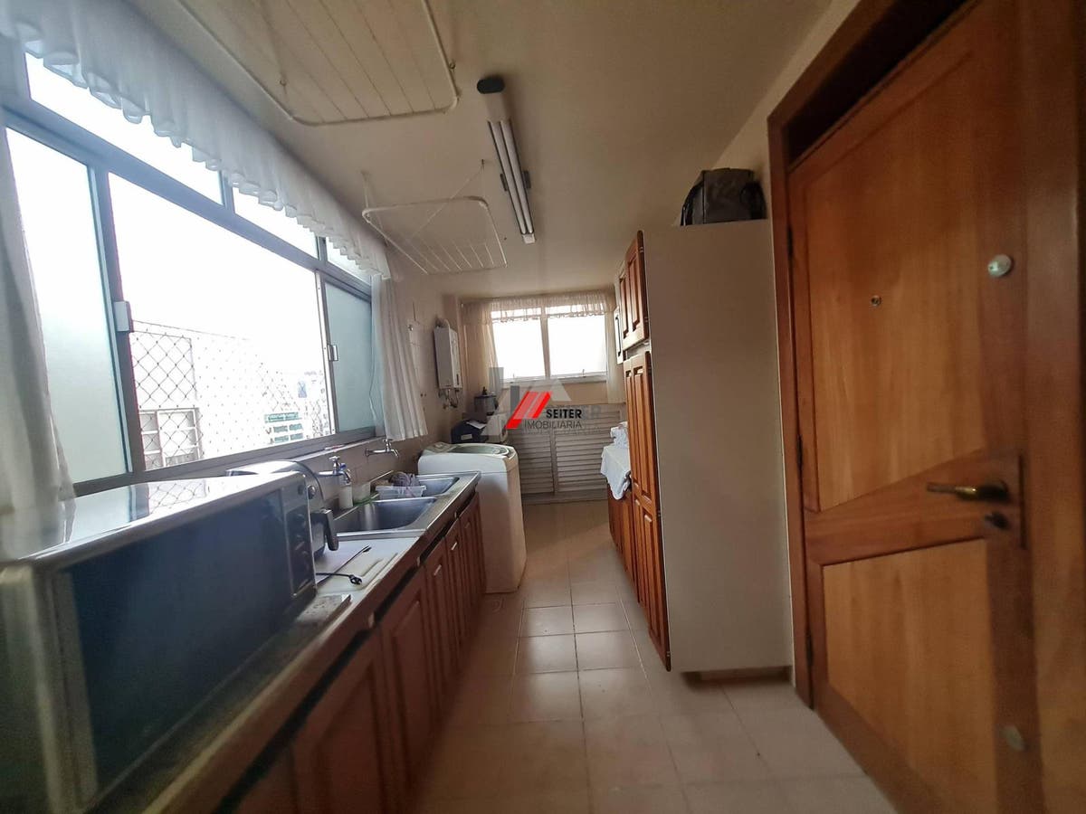 Apartamento a venda centro de Florianopolis