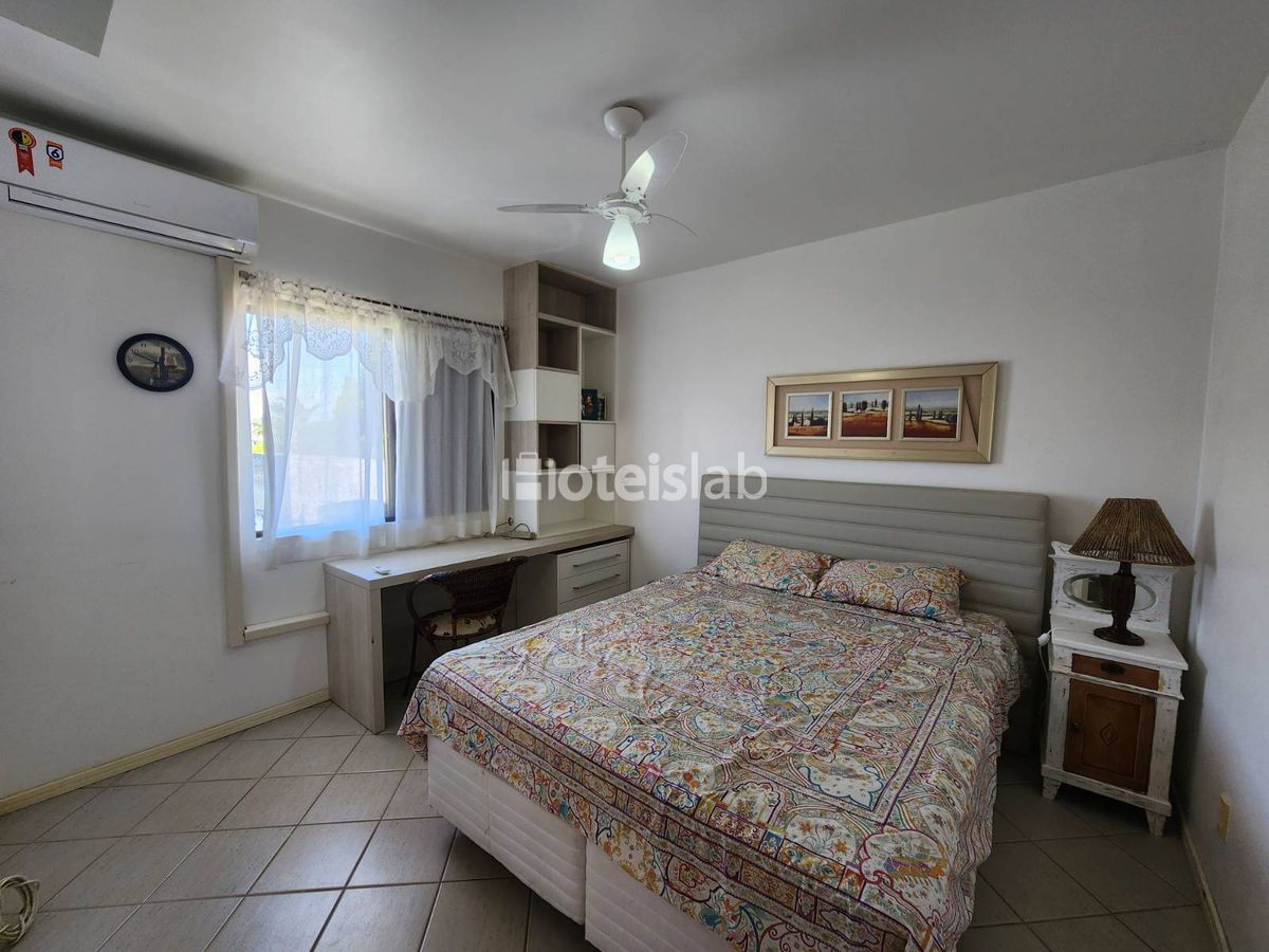 Lindo apto de 2 quartos com piscina a 300m da praia