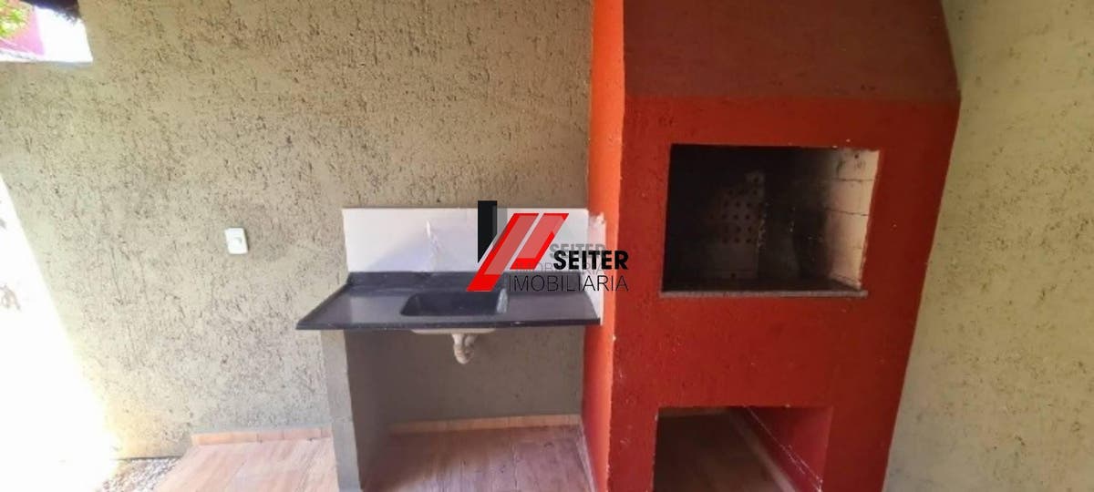 Casa de 2 dormitorios a venda Morro das Pedras Florianopolis