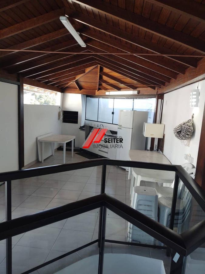 Cobertura para locação com 3 dormitórios em Carvoeira Florianópolis