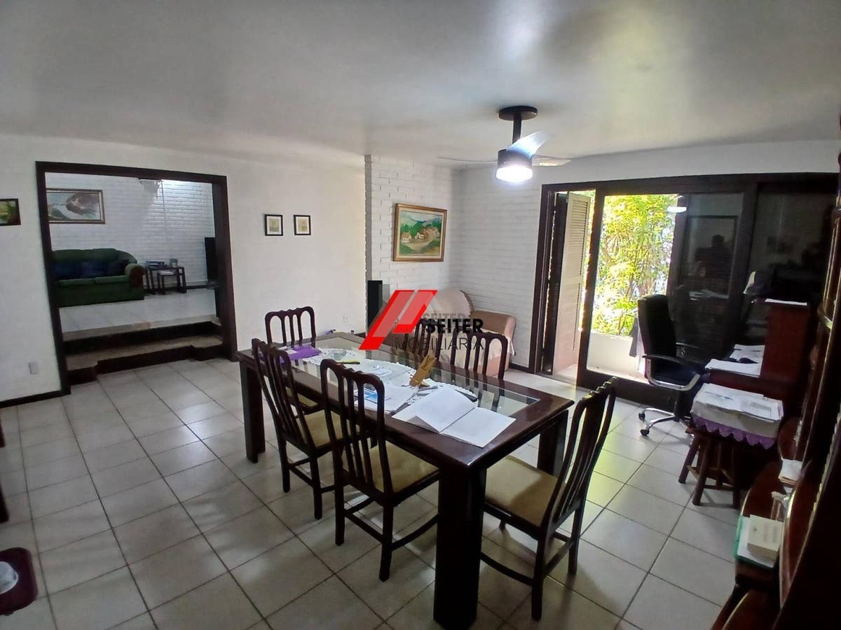 Casa a venda na carvoeira, Florianópolis.