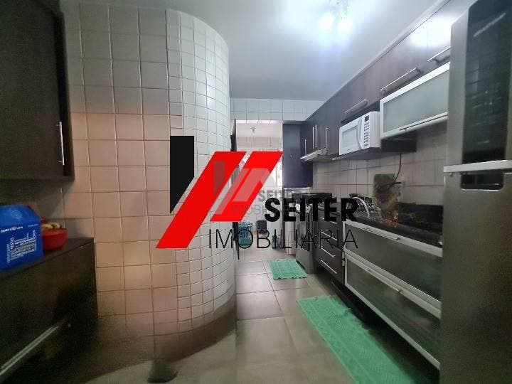 Apartamento á venda no bairro Itacorubi em Florianópolis