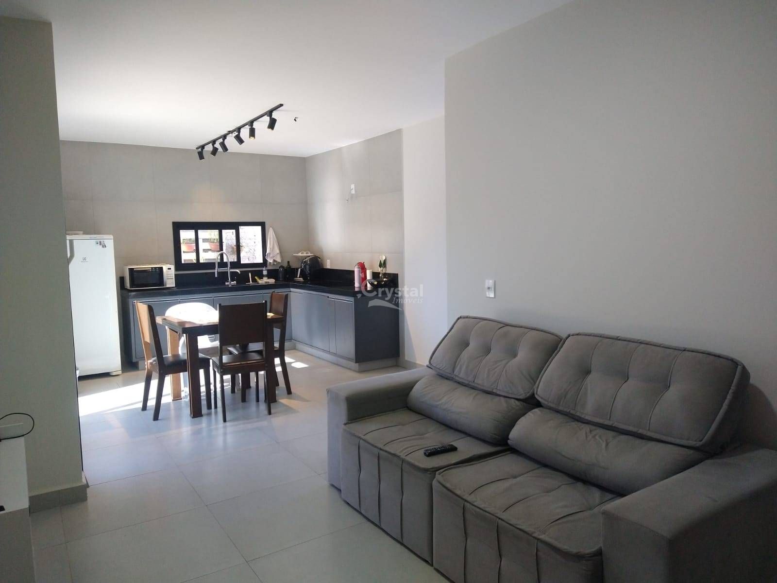 Casa à Venda com Quarto, Cozinha com Móveis Planejados e Quintal em Villa Jatobá - Avaré. Foto 2