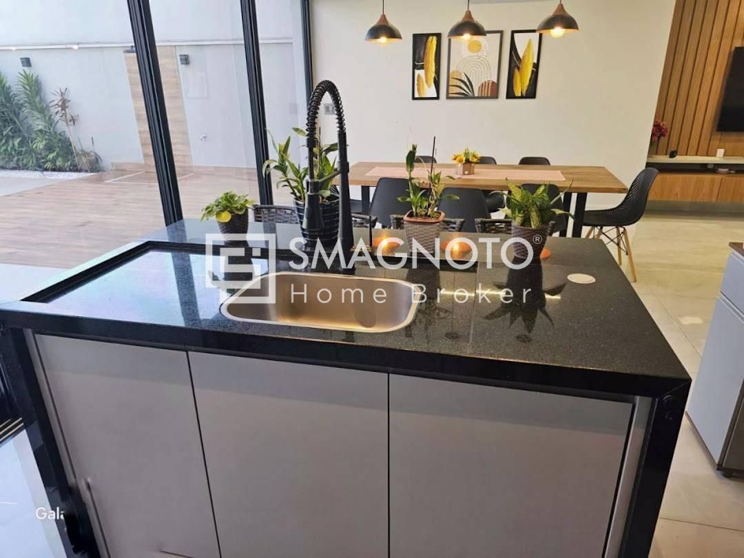 Casa com 3 dormitórios à venda, 280 m² por R$ 2.280.000,00 - Santa Rosa - Piracicaba/SP
