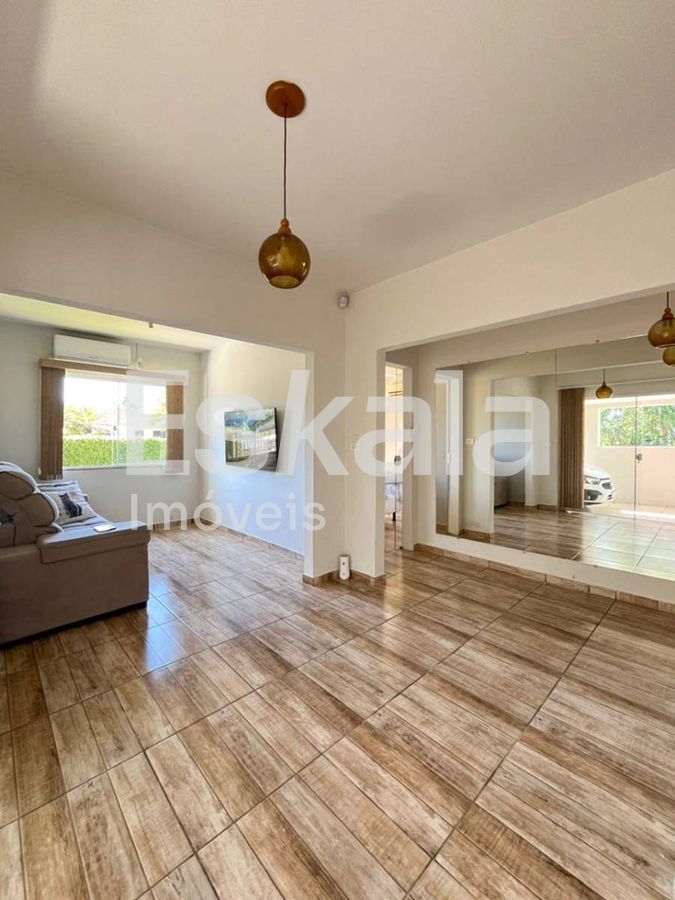 Casa Com 425m² De Área De Terreno Nereu Ramos - Jaraguá do Sul