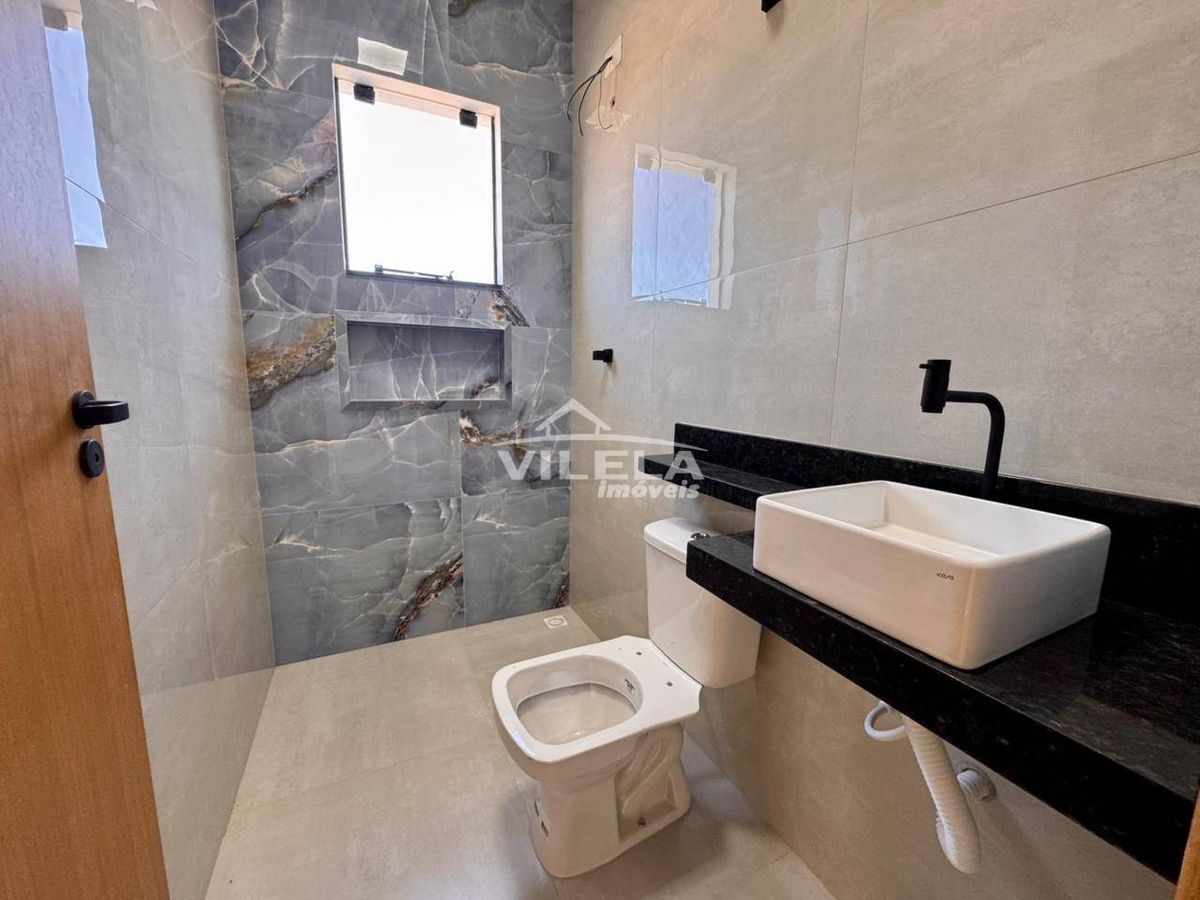 Sobrado Novo com Piscina e Área Gourmet no Bairro Porto Novo -Carguatatuba-Sp