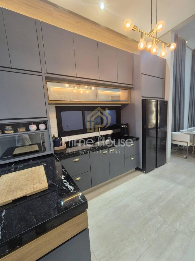Vende-se Casa Semi Mobiliada em Condomínio Belvedere II