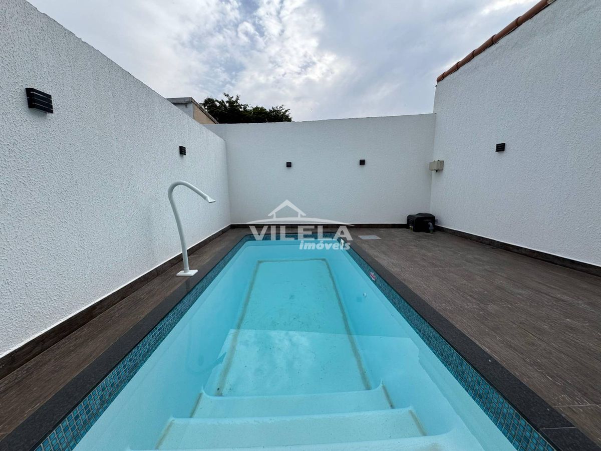 Sobrado Novo com Piscina e Área Gourmet no Bairro Porto Novo -Carguatatuba-Sp
