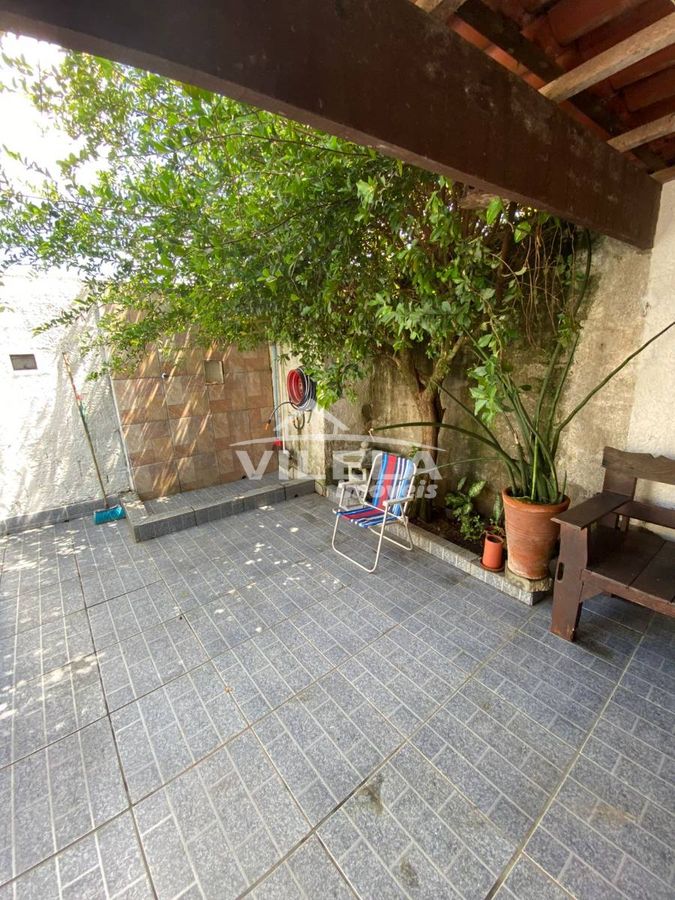 Casa no bairro jaragua- são sebastião-sp
