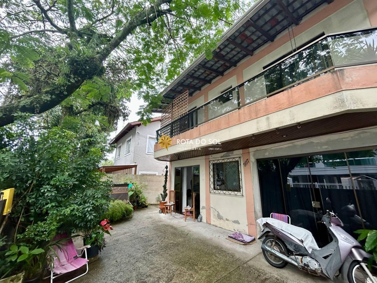 Terreno de quadra com 2 casas à venda Praia Bombas Bombinhas SC - 2