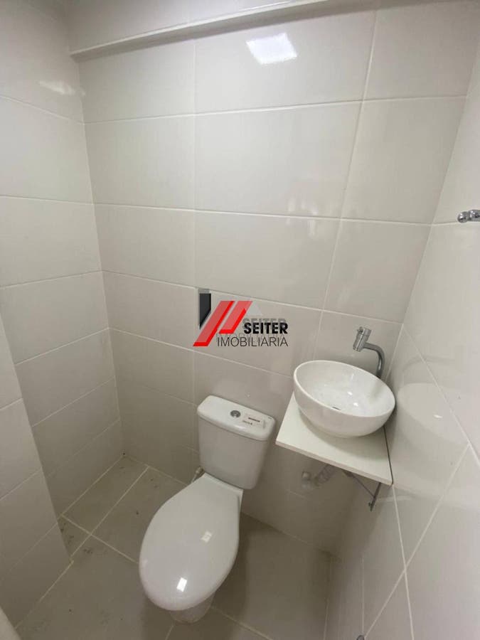 Apartamento com 3 dormitórios à venda no centro de Florianópolis