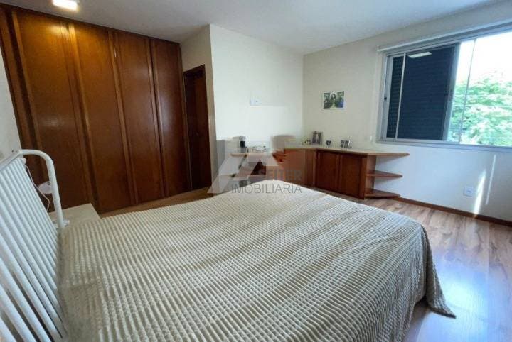 Apartamento com 3 quartos e 2 vagas em Itacorubi, Florianópolis
