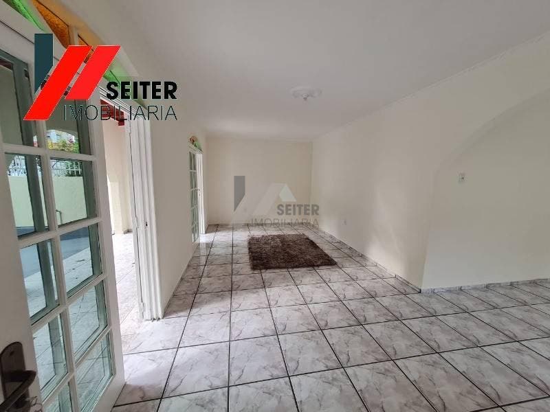 Casa 3 dormitorios para locação trindade