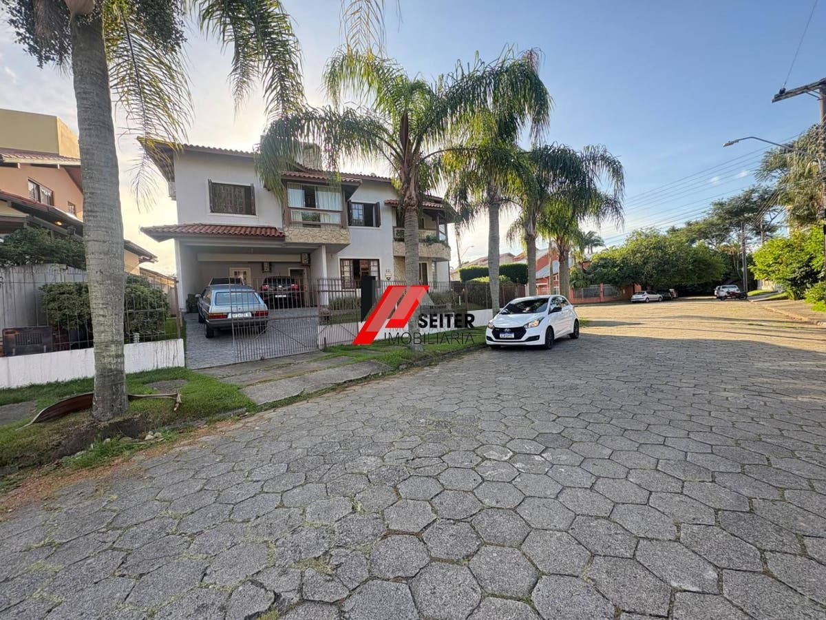 Casa de 4 suites a venda Ssanta Monica Florianopolis