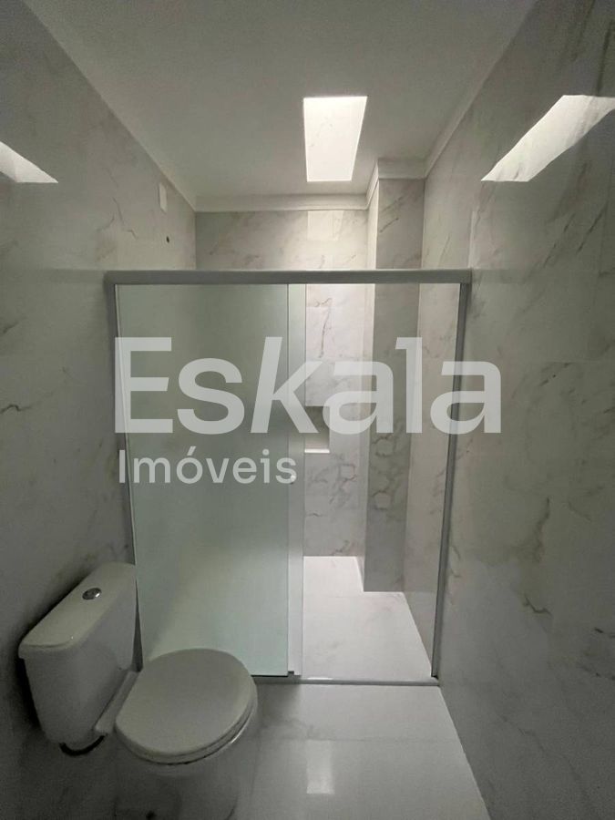 Sobrado Semi Mobiliado Com 01 Suíte + 02 Quartos Czerniewicz