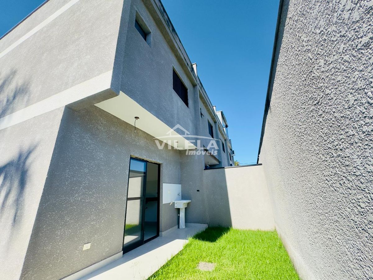 Tríplex no bairro massaguaçu-caraguatatuba-sp