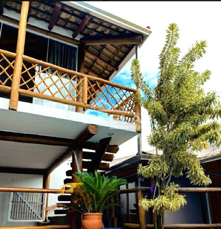 Sobrado com 4 quartos de Temporada, Perequê Mirim - Caraguatatuba