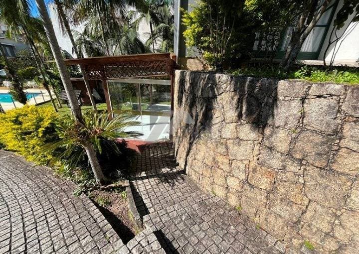 Sala comercial 94m para locação na carvoeira florianopolis