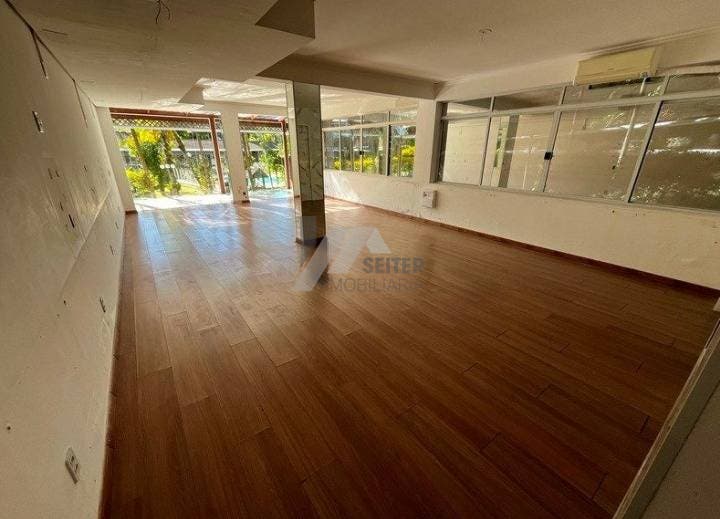 Sala comercial 94m para locação na carvoeira florianopolis