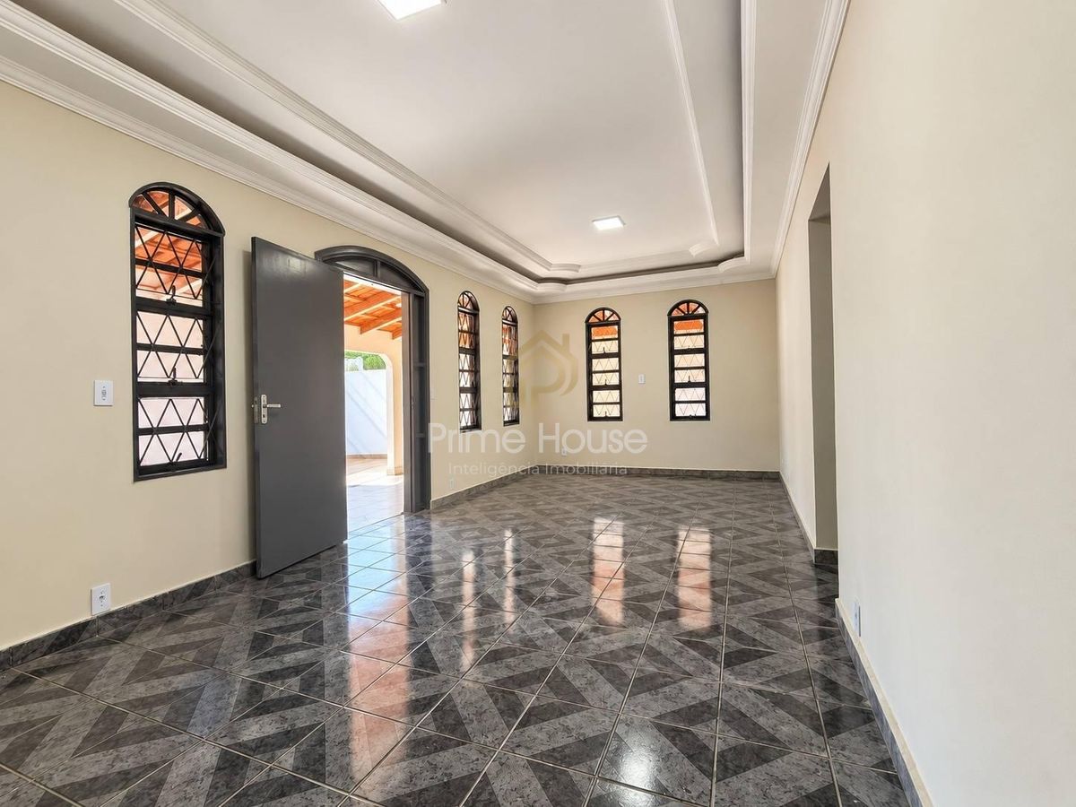 Vende-se Casa em Bairro Manga