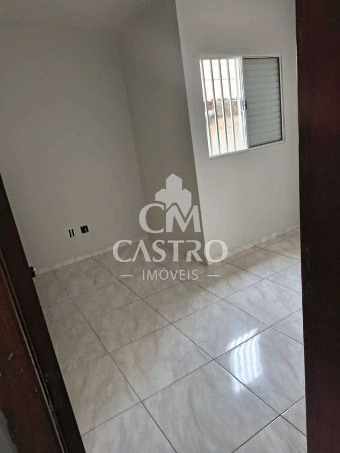Sobrado 2 quartos em Parque Guaianazes, São Paulo. Padrão simples e funcional. 65m²