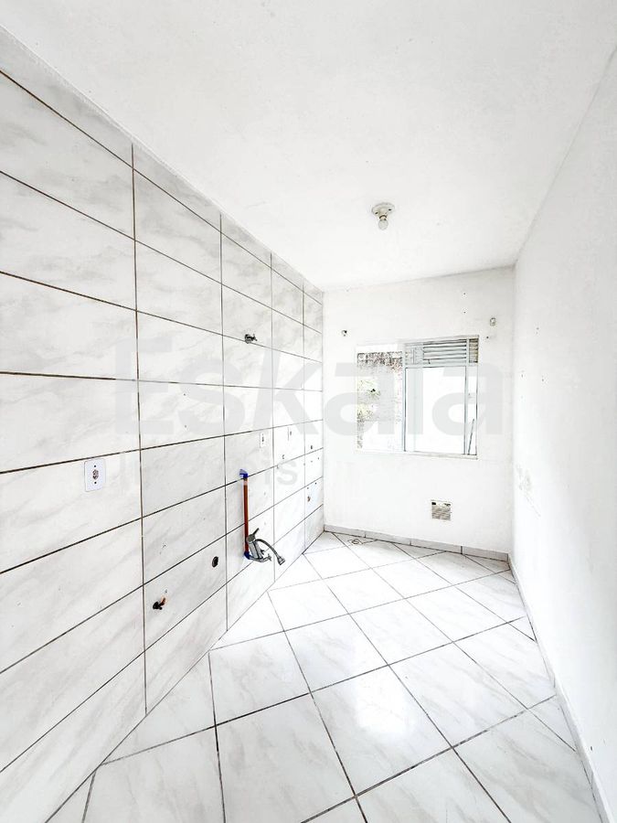 Apartamento contendo 02 quartos corticeira - guaramirim