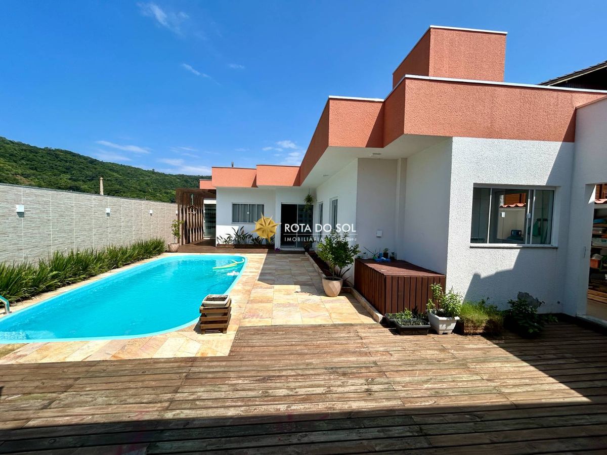 Acqua di Zimbros Casa 2 suítes à venda com piscina à venda Bombinhas SC — foto 2