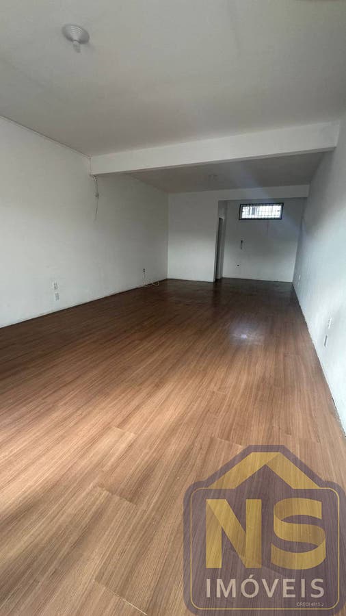 Sala Comercial de 45m² no bairro São Vicente, em Itajaí | Eu Corretor