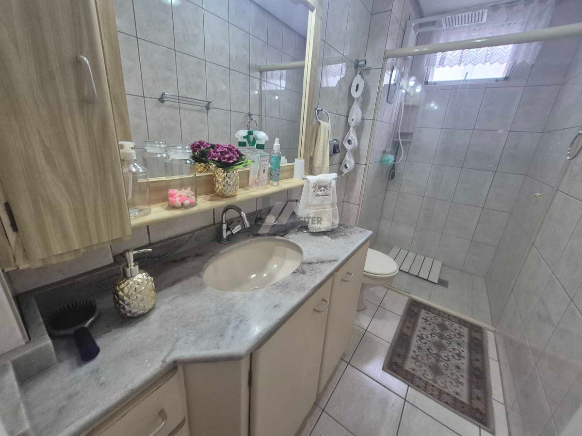 Apartamento de 3 dormitorios para venda no itacorubi