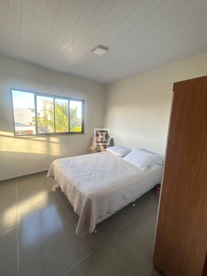 Casa de Condomínio com 4 quartos - Aracaju