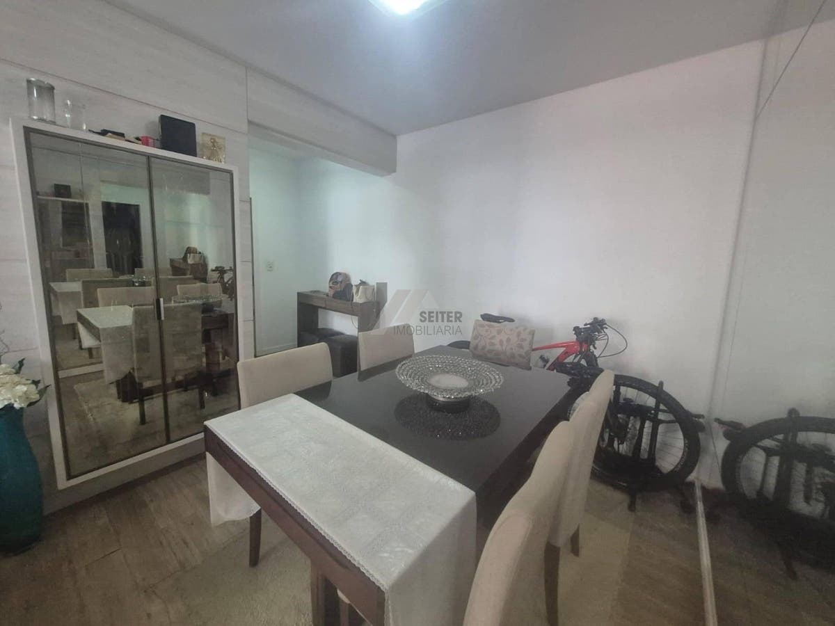 Apartamento com 2 quartos, Carvoeira - Florianópolis