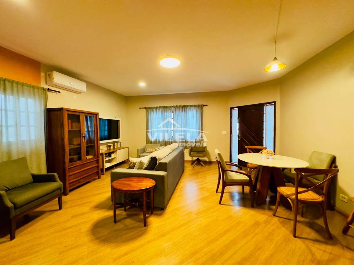 Casa Térrea-Bairro Jardim Britânia-Caraguatatuba-Sp