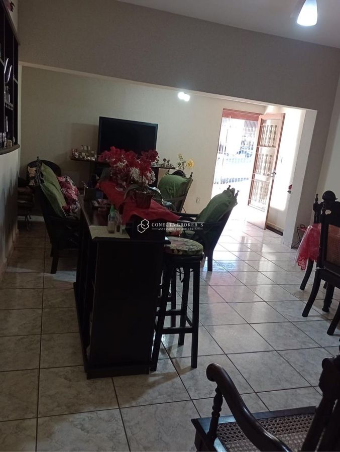 Casa, 3 quartos, 224 m² - Foto 4