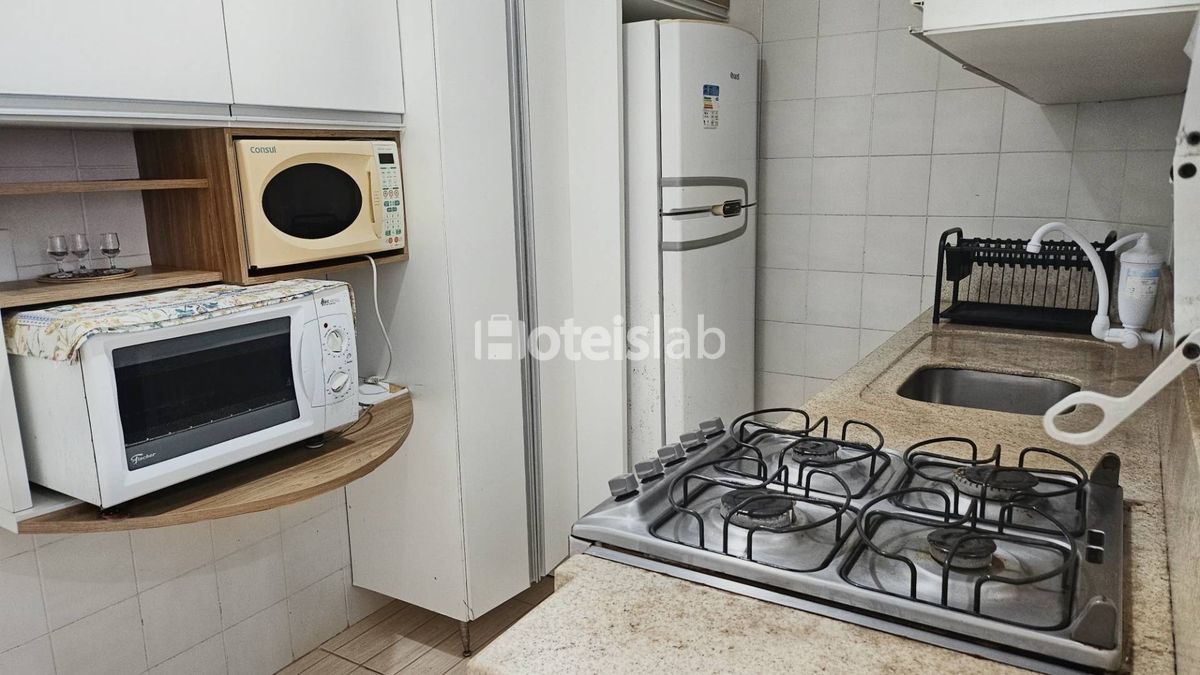 Charmoso apartamento com vista para o mar