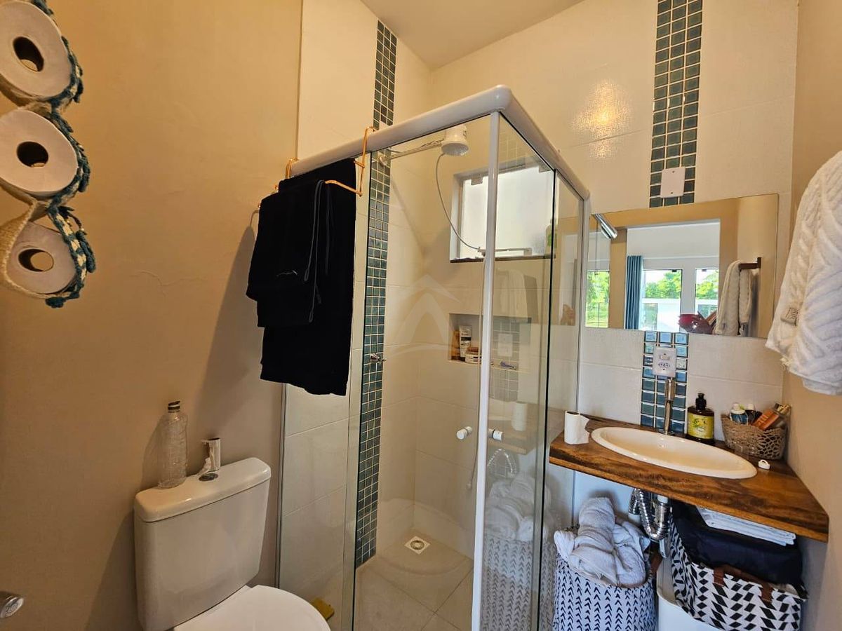 Casa, 3 quartos sendo 1 suíte, barra do sai