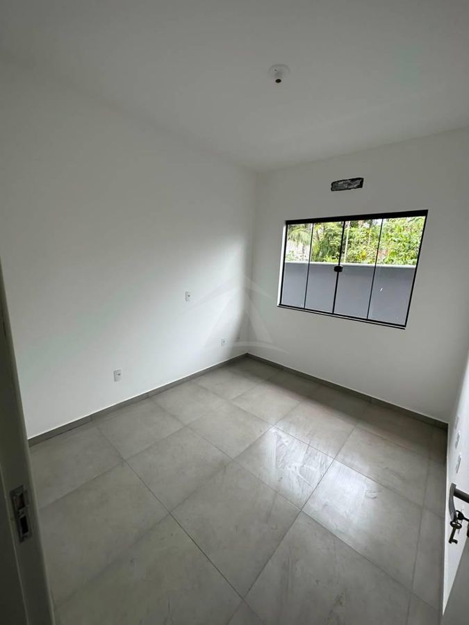 Casa, 2 quartos sendo 1 suíte, bal itamar