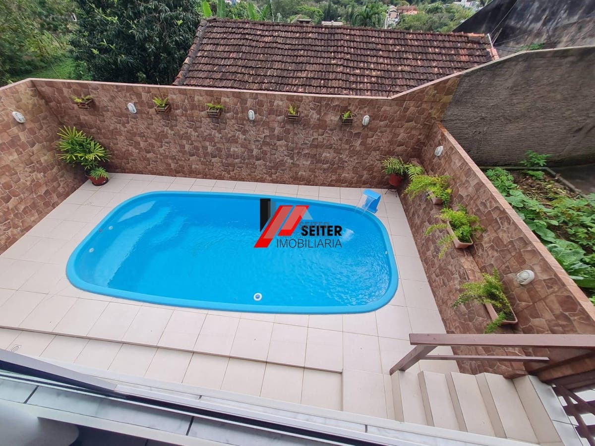 Casa de 2 domritorios a venda Florianopolis Itacorubi