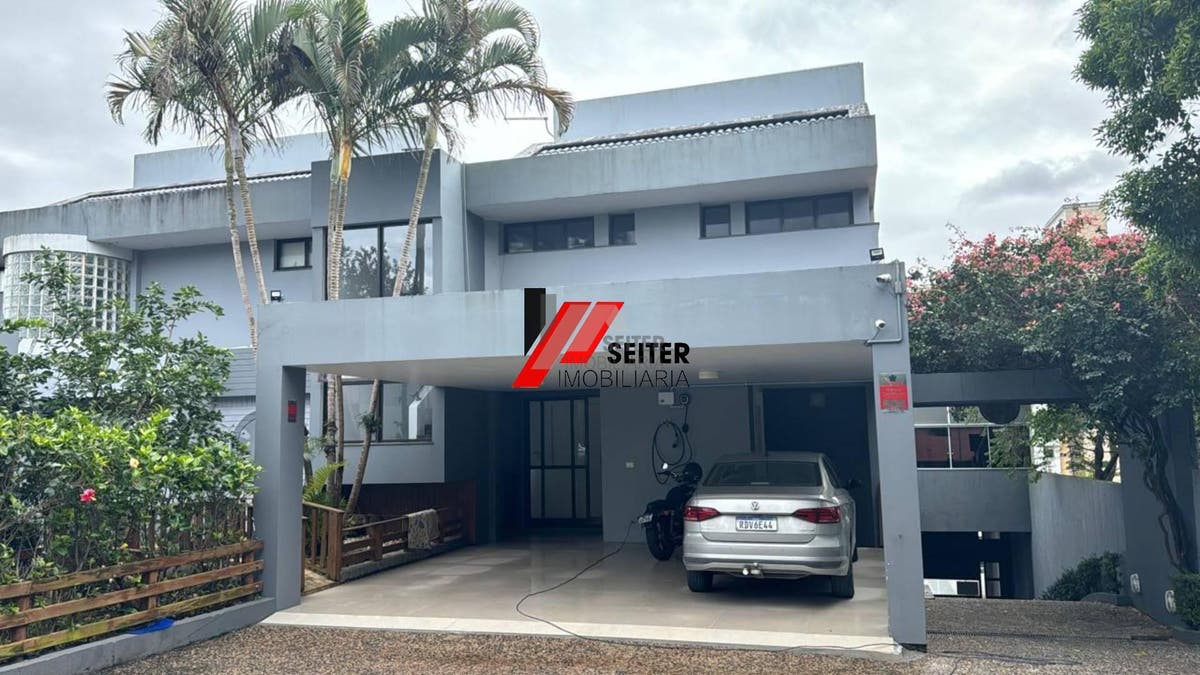 Casa com 5 quartos no bairro João Paulo em Florianópolis