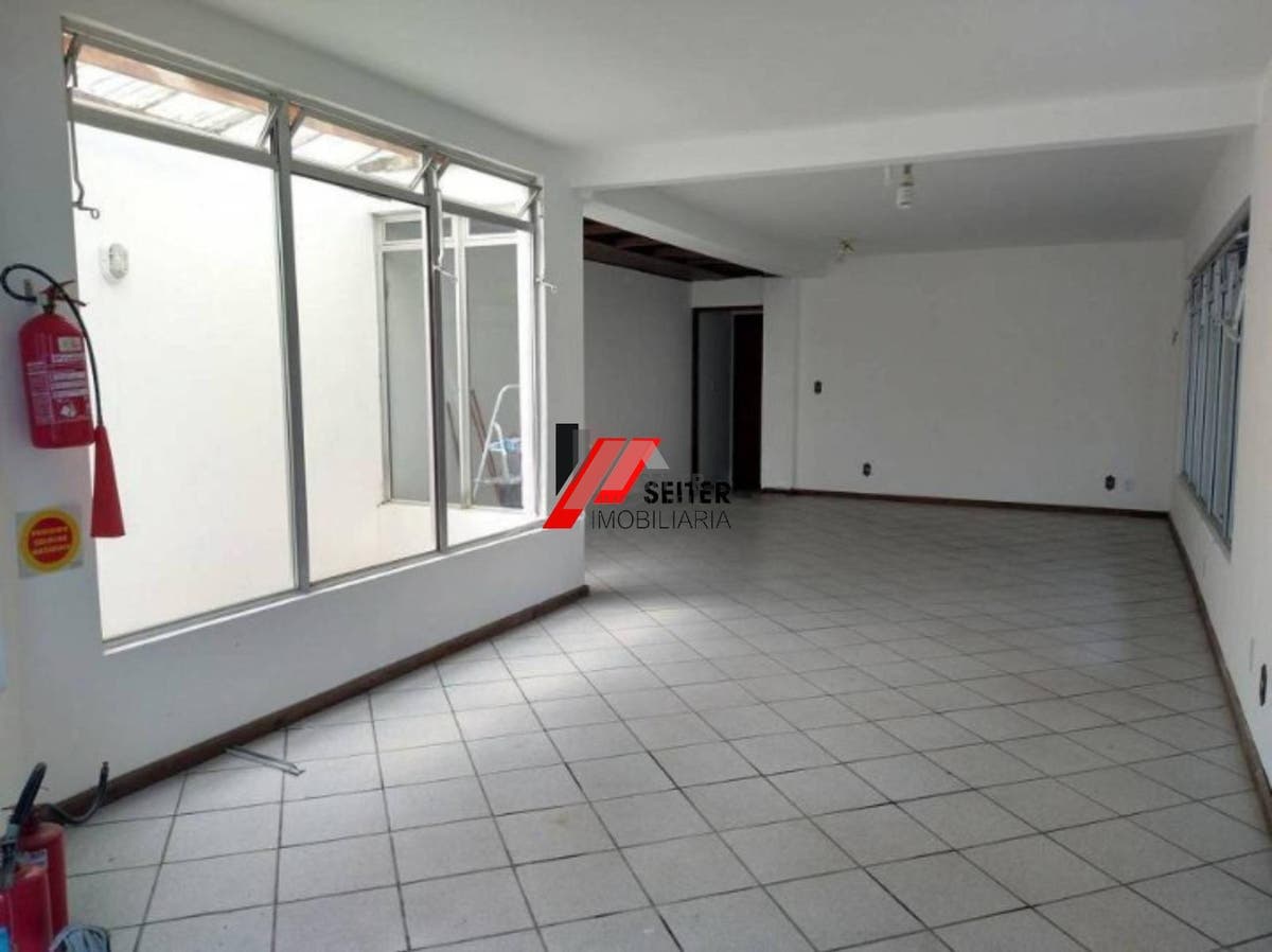 Casa comercial a venda no bairro Saco dos Limões