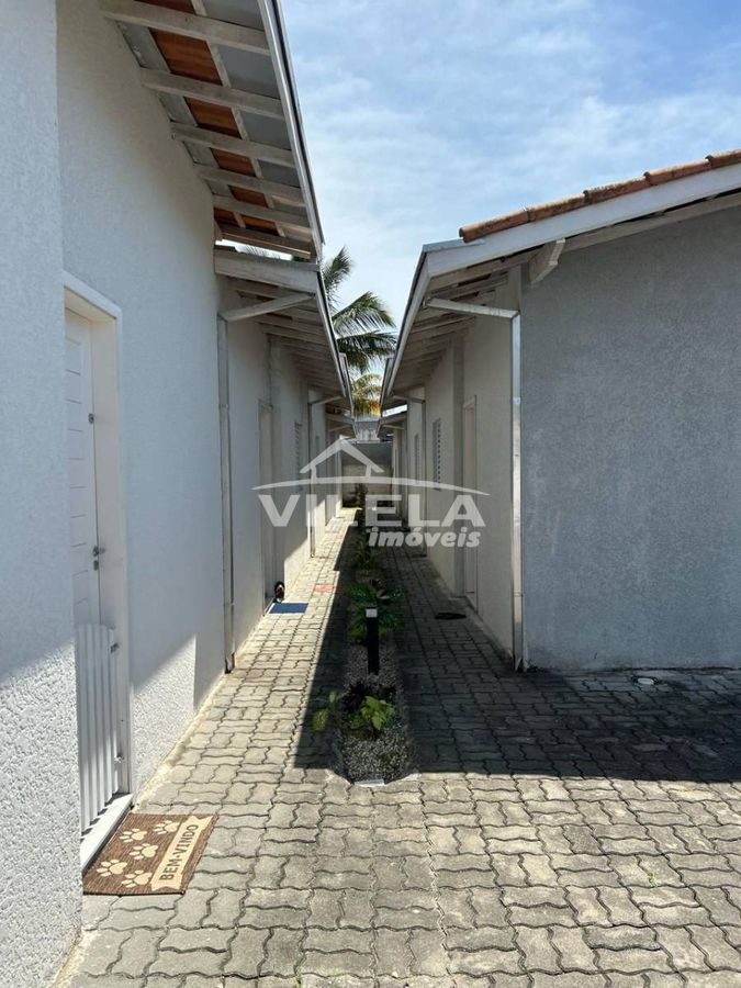 Casa em condomínio- bairro massaguaçu-caraguatatuba-sp