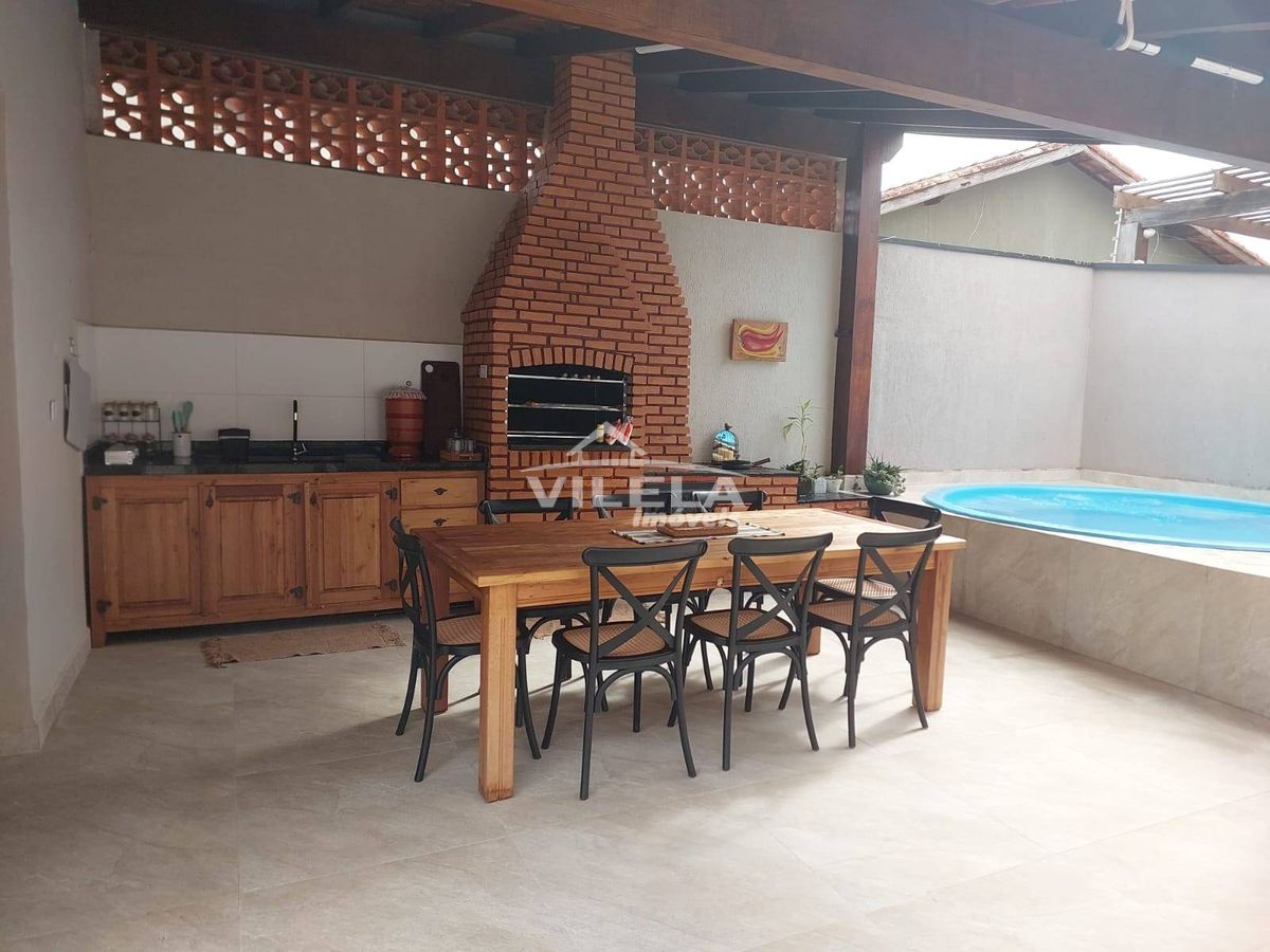 Casa Nova com 3 Dormitórios-Ótima Localização no Bairro Jardim Aruan -Caraguatatuba-Sp!!!