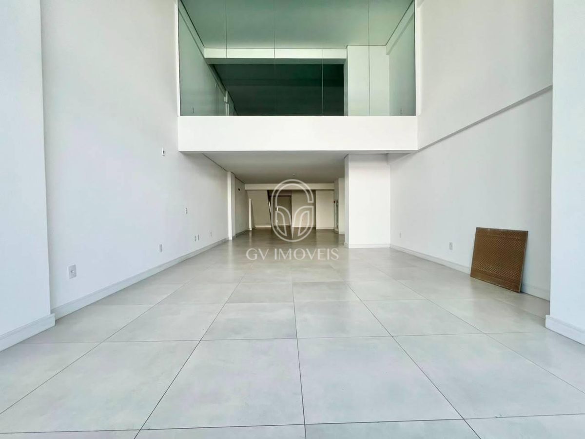 Sala comercial térrea para locação, 135.96 m², 2 vagas de garagem, bairro Fazenda, Itajaí-SC - Loja em Fazenda, Itajaí - para locação - Gv gestao de imoveis LTDA