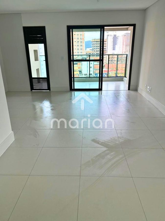 Apartamento Vista Mar a 100M da Praia com 3 Quartos, Centro - Balneário Piçarras