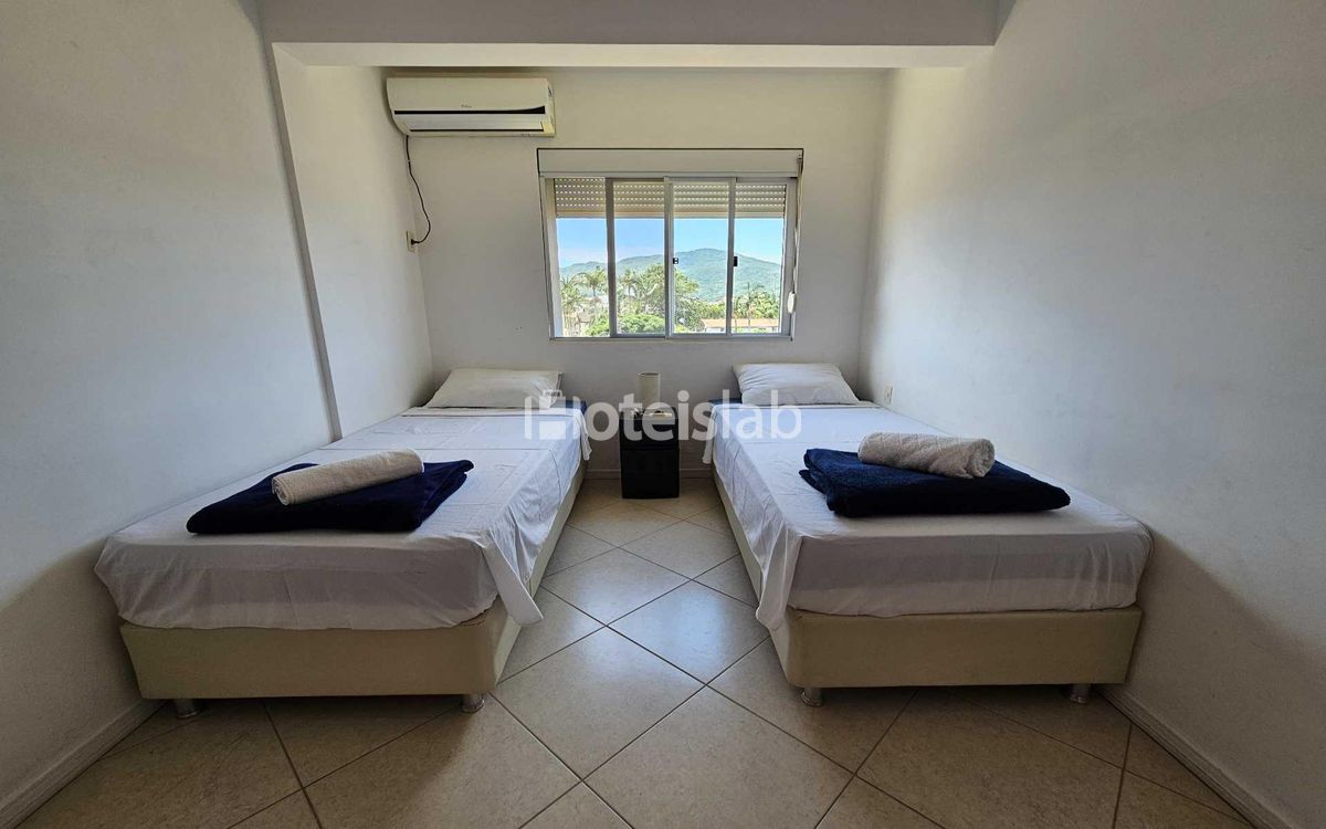 Lindo apartamento de 2 quartos a 150 metros da praia