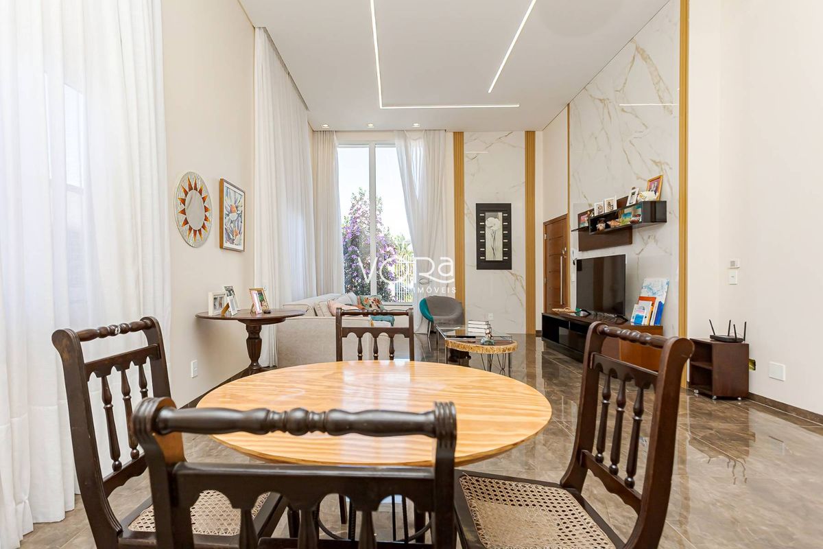 Casa, 3 quartos, 220 m² - Foto 15