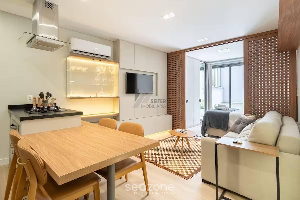 Apartamento com 1 quarto, Centro - Florianópolis