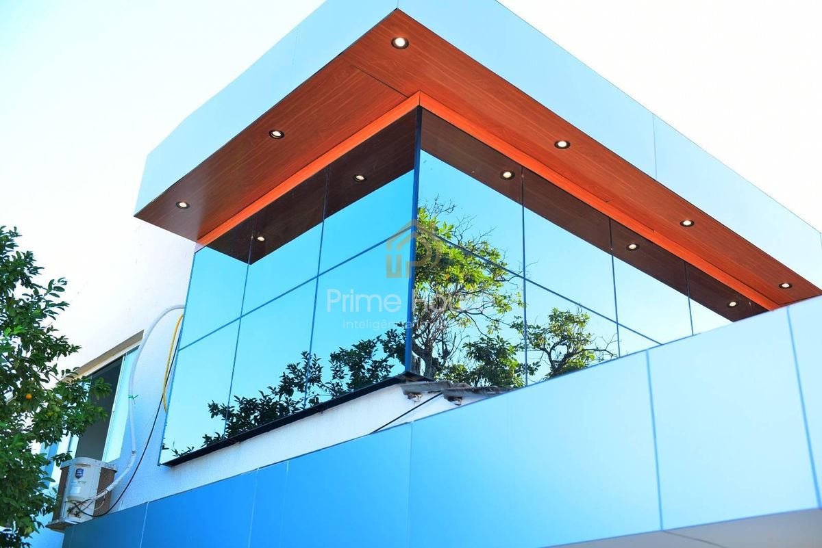 Vende-se Sobrado Comercial no Bairro CPA II