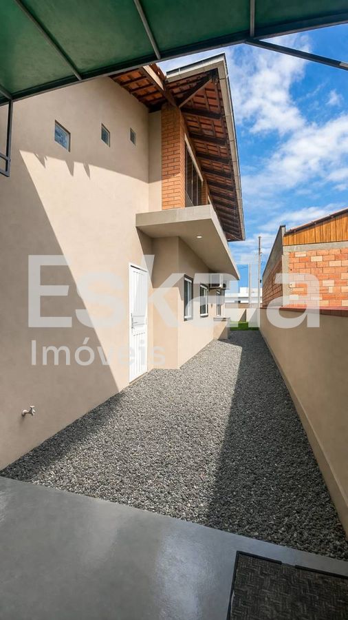 Casa Semi Mobiliada Com 01 Suíte + 02 Quartos Bananal Do Sul - Guaramirim