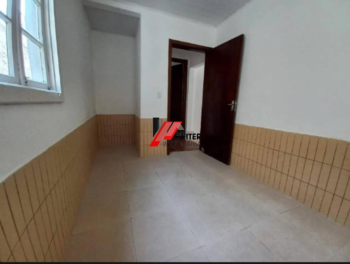 Terreno com duas casas à venda no Bairro Trindade em Florianópolis