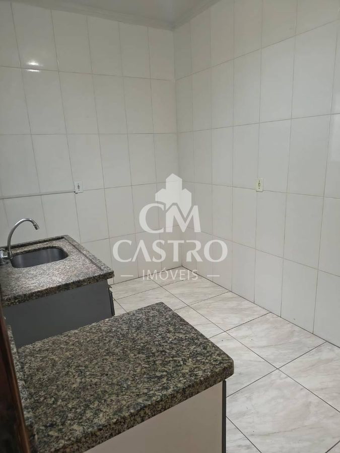 Sobrado 2 quartos em Parque Guaianazes, São Paulo. Padrão simples e funcional. 65m²
